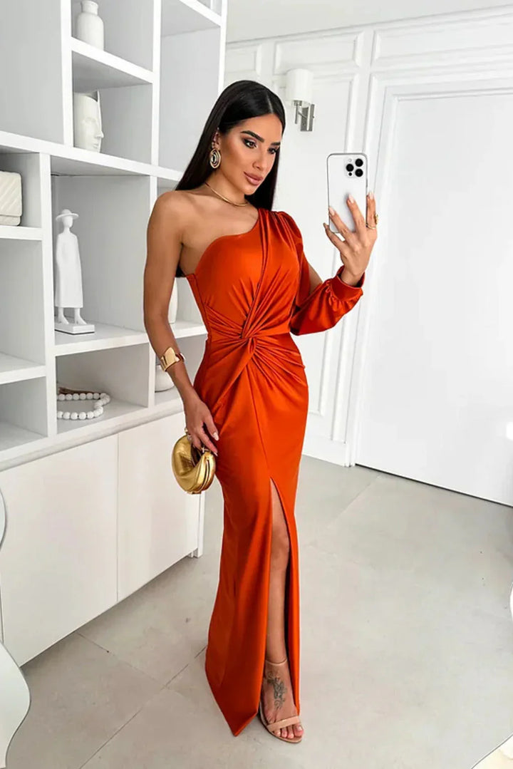 CHARLOTTE｜Flattering Dress