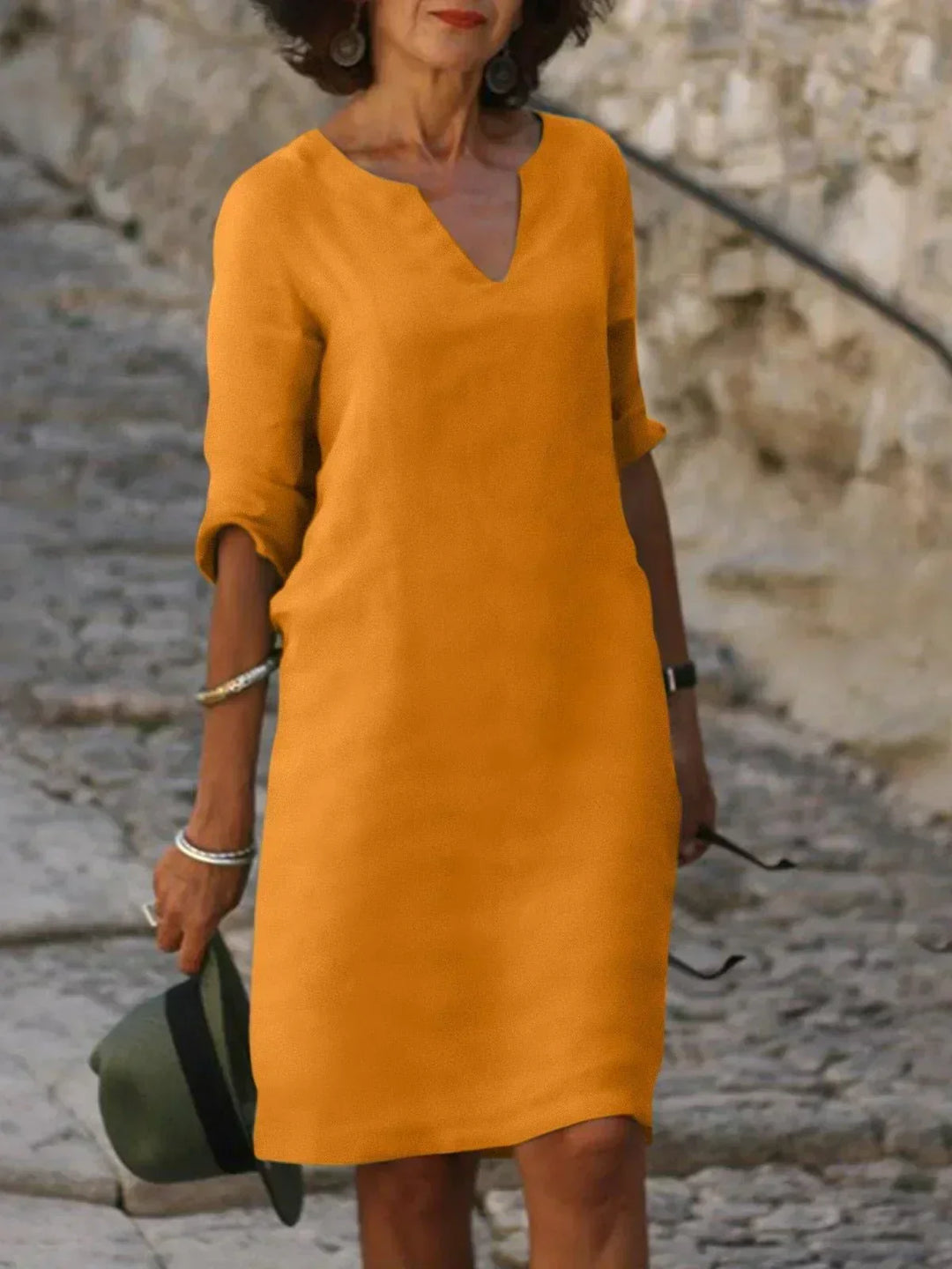 ELIZA｜Elegant dress with V-neckline