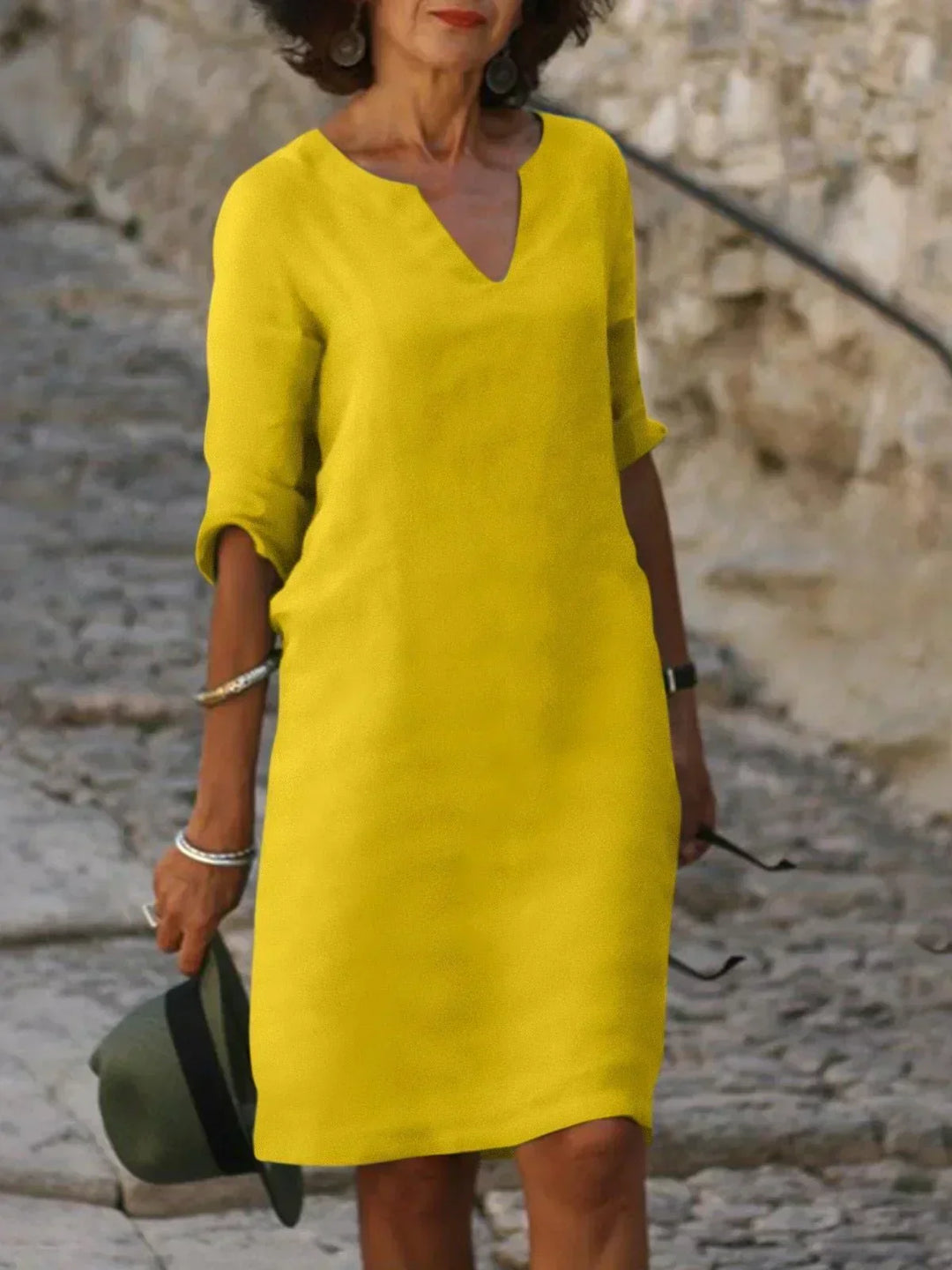 ELIZA｜Elegant dress with V-neckline
